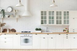 The Difference Between Loan Renewal and Loan Refinancing