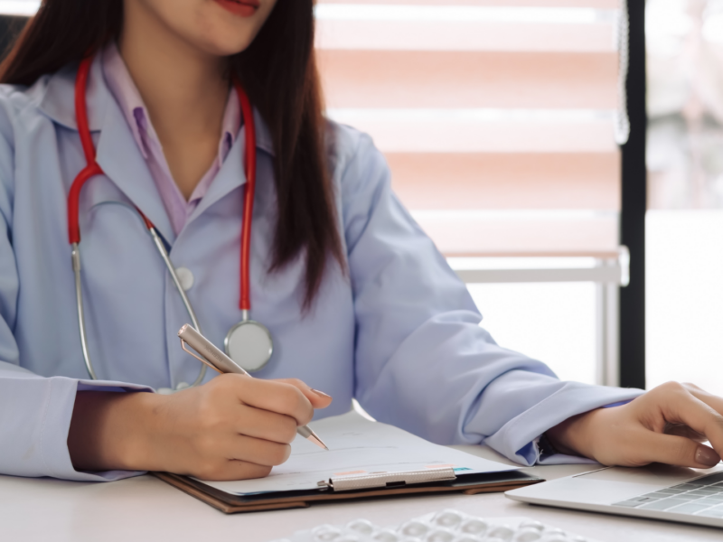 Private Loans for Medical Professionals in Ontario